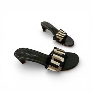 David Pliner Beaded Open Toe Mules Sandals 10M Black Heels Party Going Out